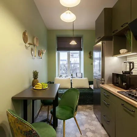 Апартаменти Alfa Halytska 9 *