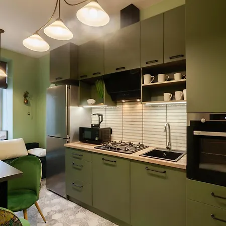 Alfa Halytska 9 شقة *