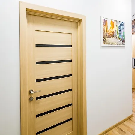 Apartment Alfa Halytska 9 *